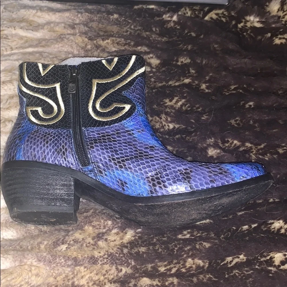 Vince Camuto Calina Ankle Boots